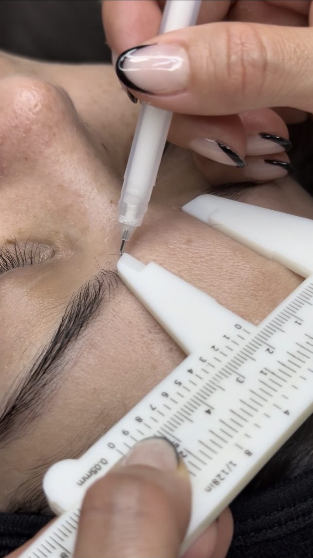 Diseño de cejas